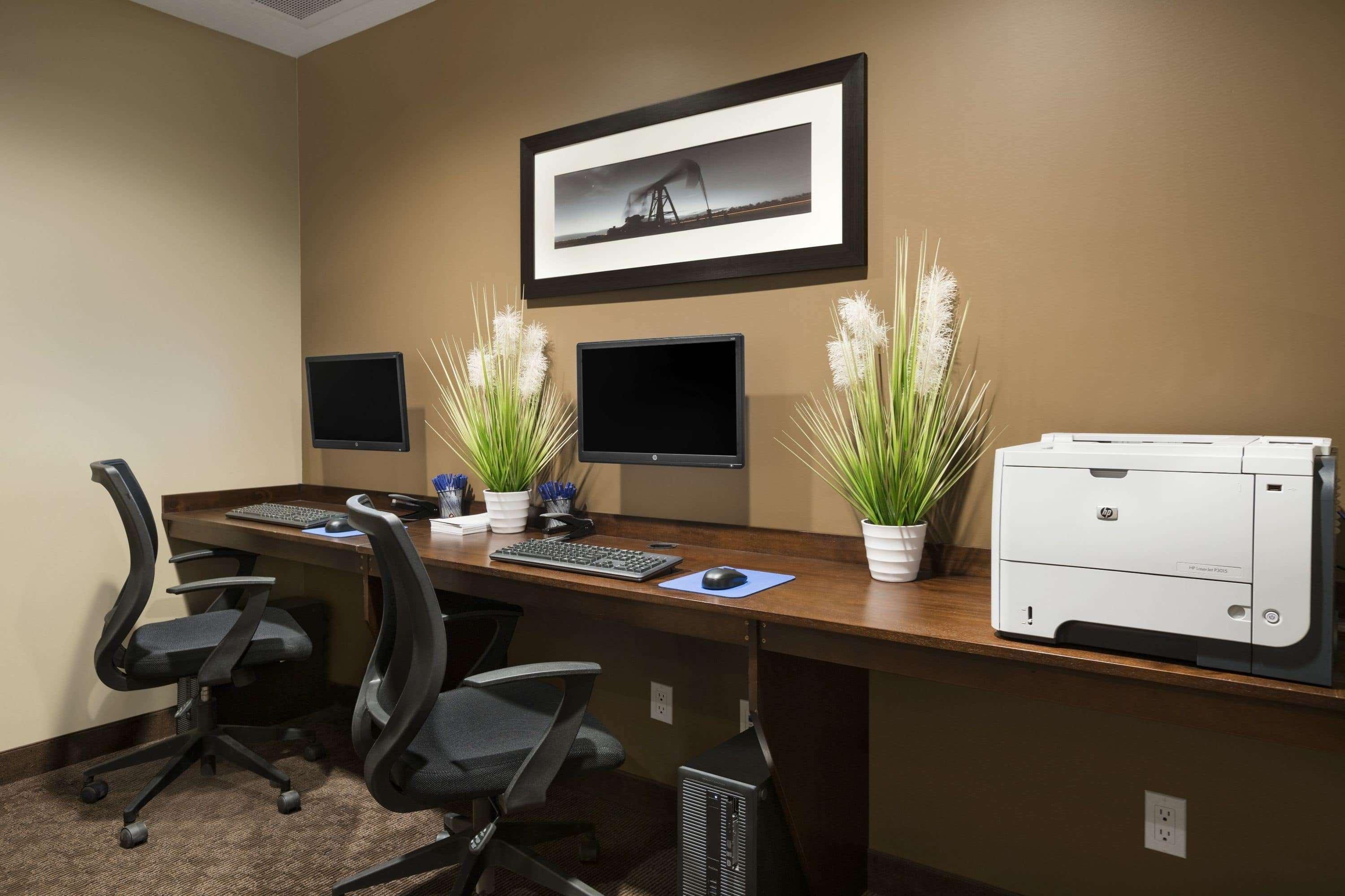 Microtel Inn & Suites By Wyndham Lloydminster Εξωτερικό φωτογραφία